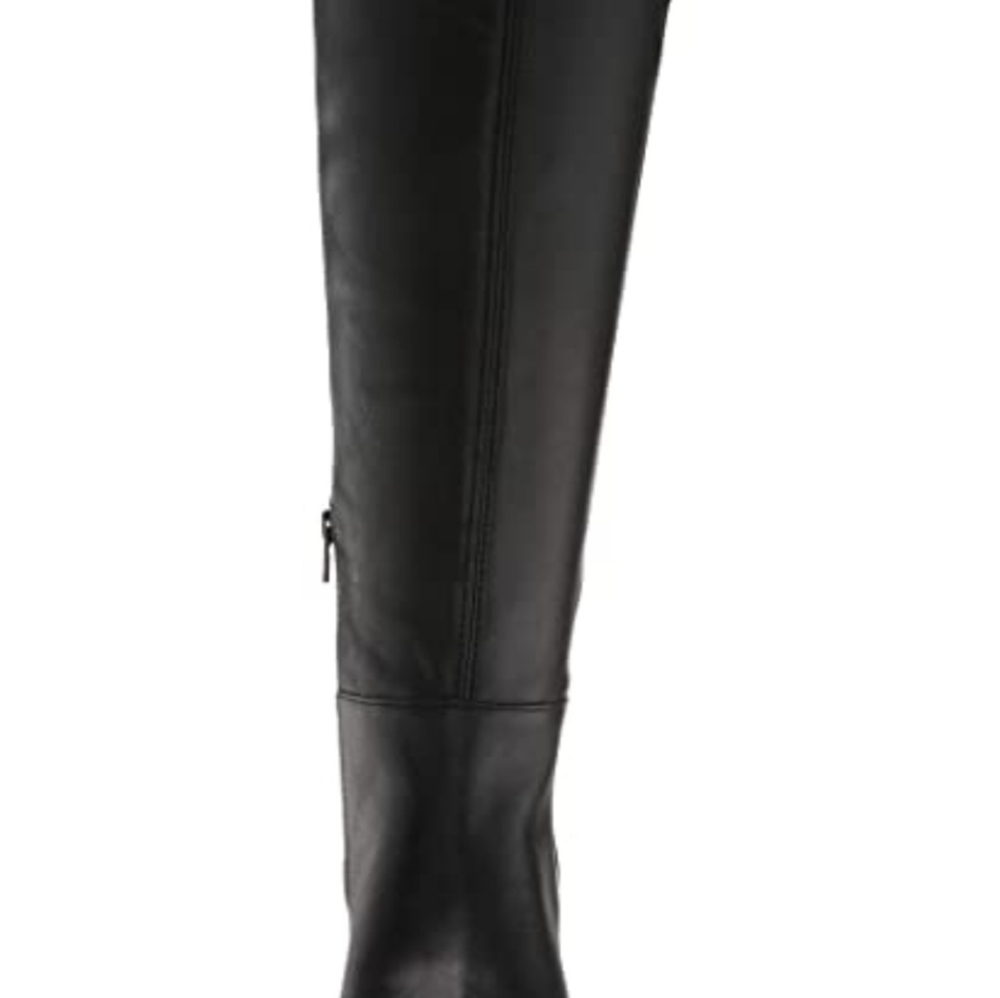 Boots - Picture 2 of 9